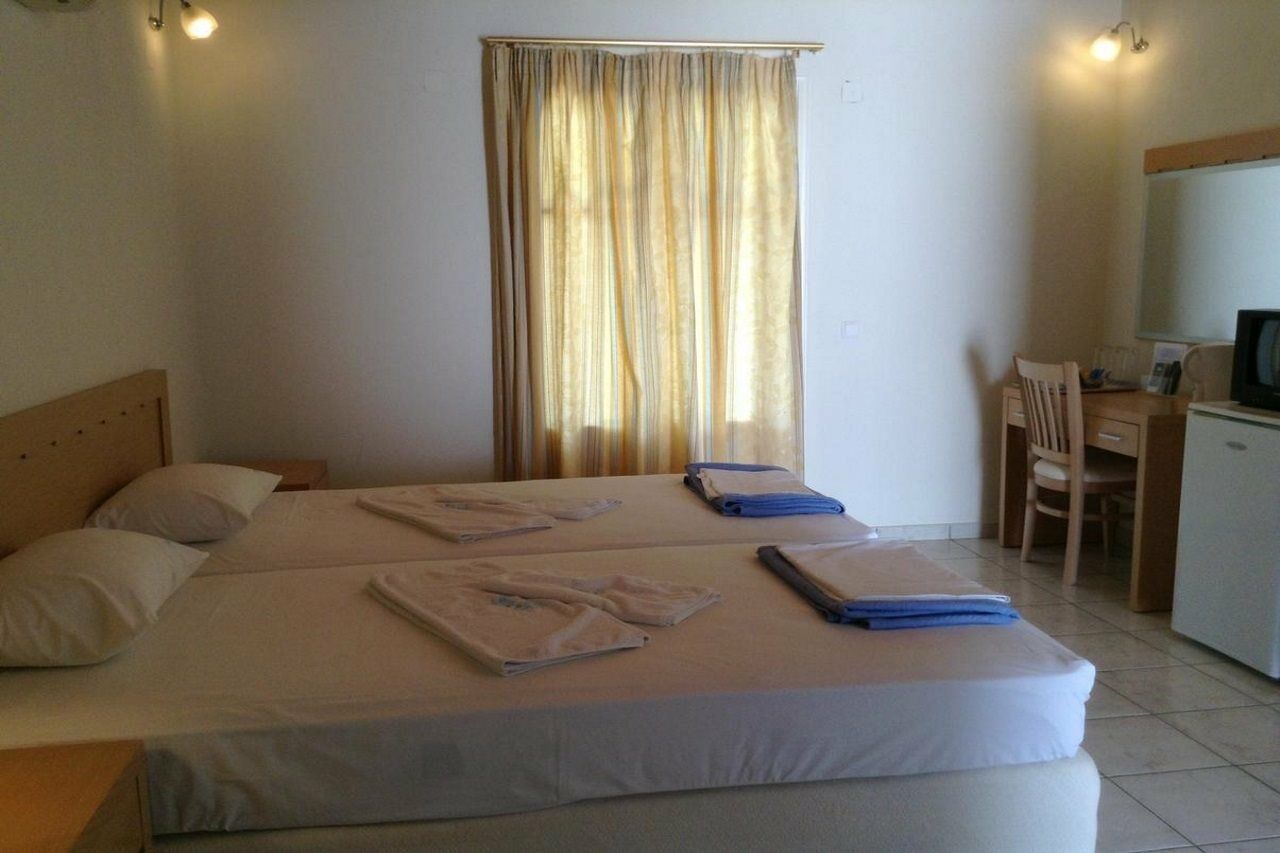 Marialena Village Platanias  エクステリア 写真